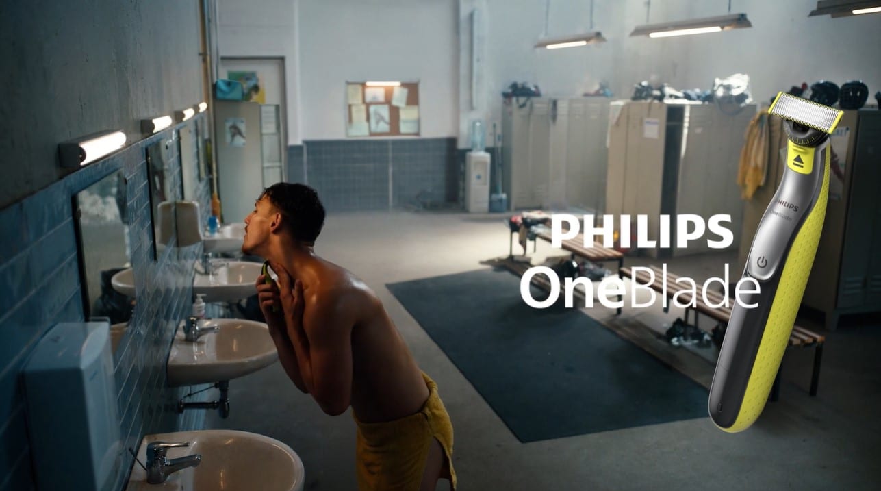 Urmăreşte aparatul de îngrijire multifuncţional în acţiune