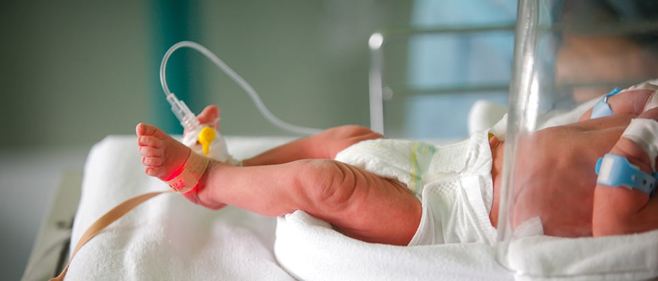 Sugar aflat în secţia de terapie intensivă neonatală în timpul pandemiei de COVID-19