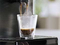 Cafea apoasă preparată de espressorul Philips Saeco