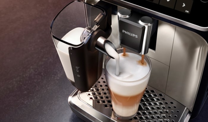 diferenta dintre latte macchiato si caffe latte la espressorul Philips LatteGo
