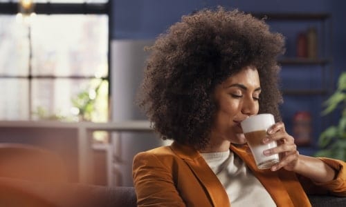 Latte macchiato vs. caffe latte: care este diferența?