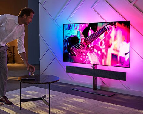 Descoperă televizorul Philips Ambilight